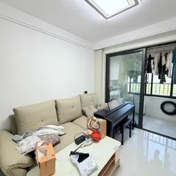 南京个人转租，三室一厅，带阳台，家电家具齐全，拎包入住没问题 。 房子干净整洁，采光好，厨房、卫生间都有，适合一家人或者合租。 支持自提，看房方便，随时聊～ 有需要直接私聊，喜欢可以来看房。 缩略图